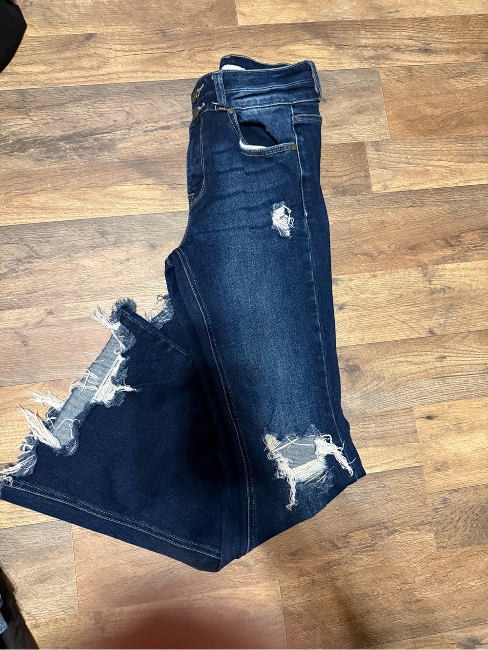 Women’s Dark Blue Distressed Wide-Leg Jeans